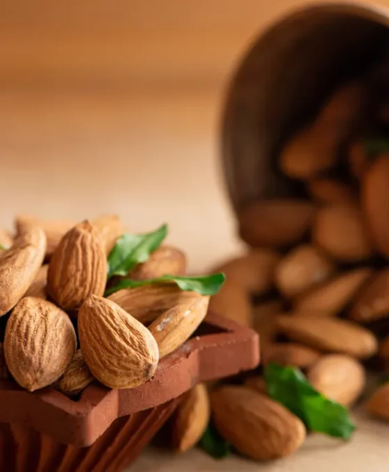 5 Powerful Benefits of Eating Almonds